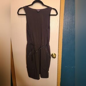 443  Patagonia Fleetwith Belted Dress Basalt Black Sleeveless Lightweight